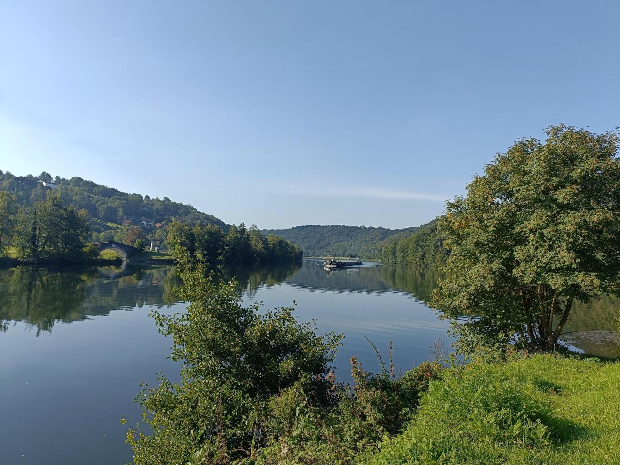 Appartamento 2Pas2Meuse Waulsort Esterno foto